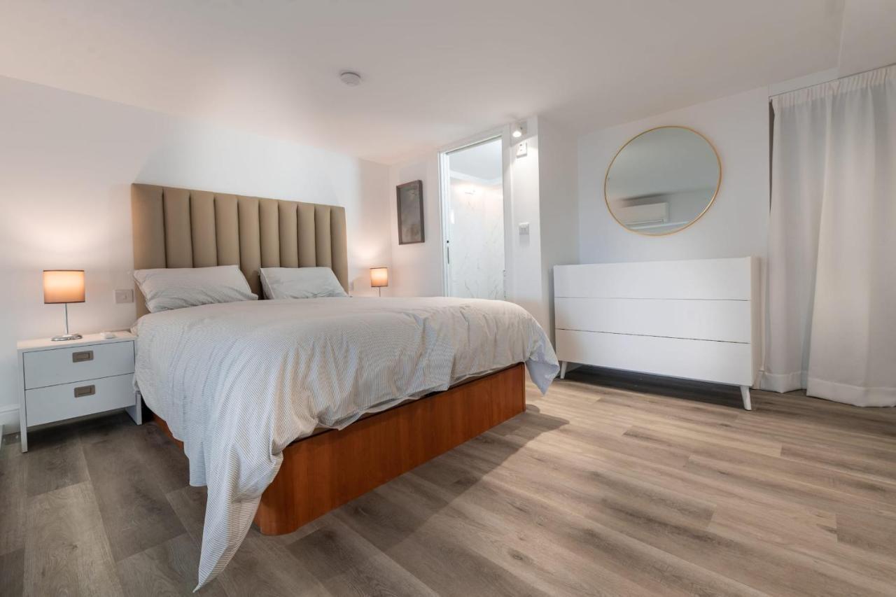 Beachfront Maisonette Gibraltar Extérieur photo