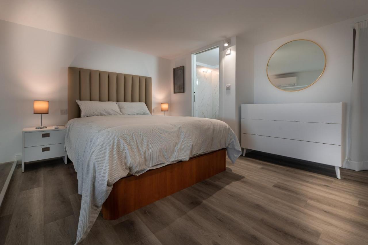 Beachfront Maisonette Gibraltar Extérieur photo